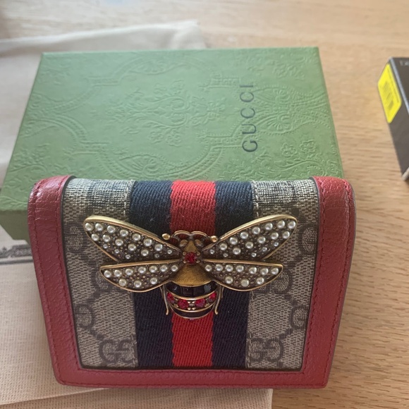 ♦️♦️Rare showstopper Gucci Queen Margaret Authentic Bee Ophidia wallet - Picture 3 of 6